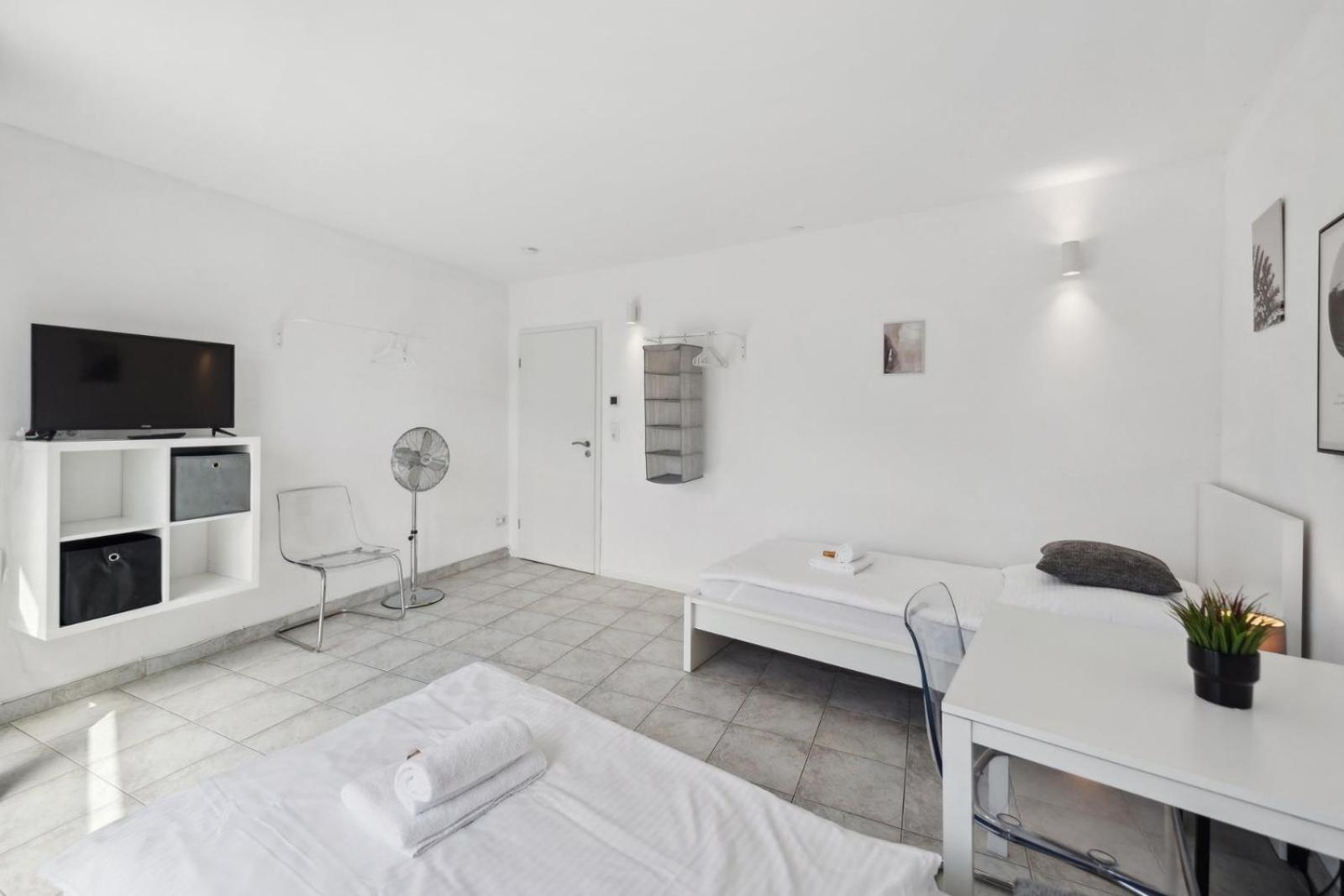 Andriss - Travel & Work - 5 Bedroom - Kitchen - Parking カイザースラウテルン エクステリア 写真